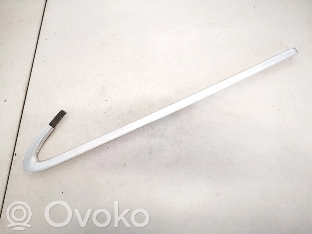 Audi A6 S6 C6 4F Listwa / Uszczelka szyby drzwi tylnych