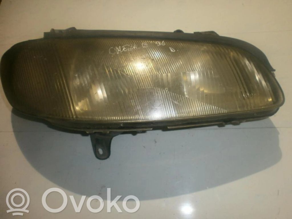 Opel Omega B1 Phare frontale 