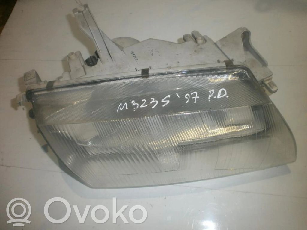 Mazda 323 Etu-/Ajovalo 