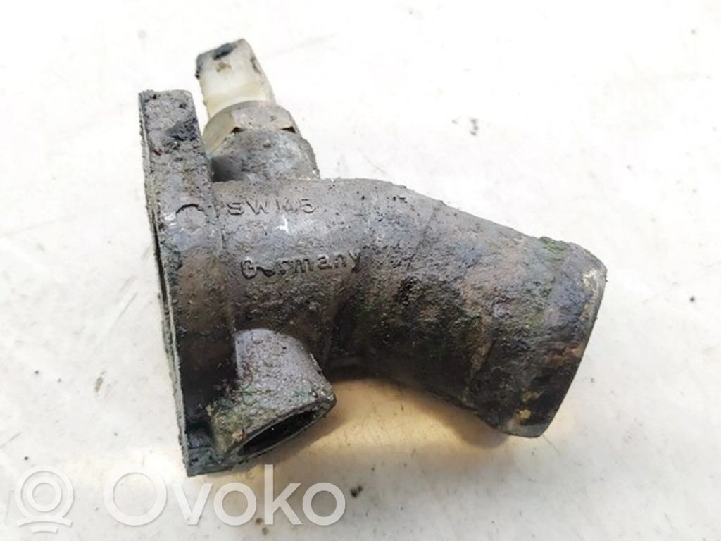 Volkswagen PASSAT B5 Engine coolant pipe/hose 