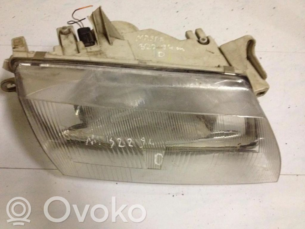 Mazda 323 Lampa przednia 