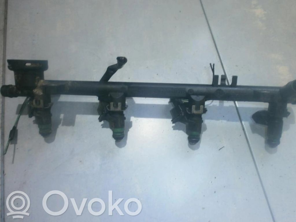 Renault Laguna I Tuyau de conduite principale de carburant 
