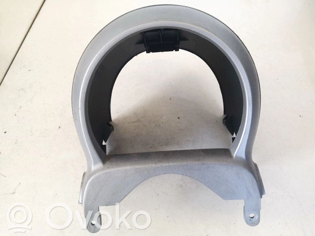 Toyota Aygo AB10 Kojelaudan kehys 