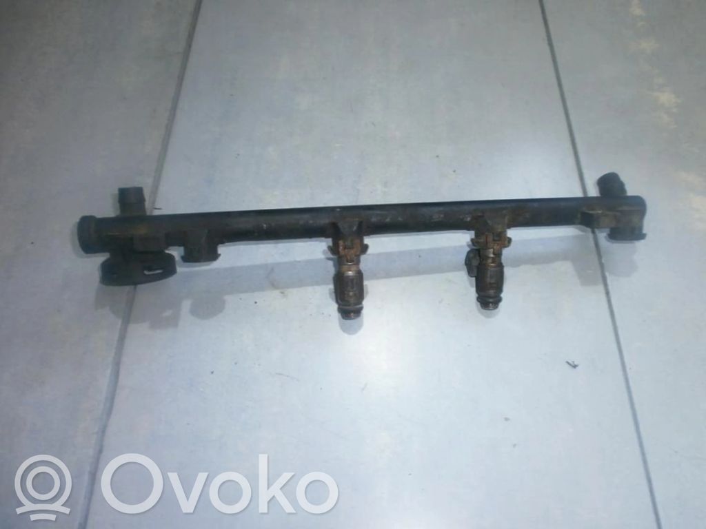 Renault Megane I Tubo principal de alimentación del combustible 