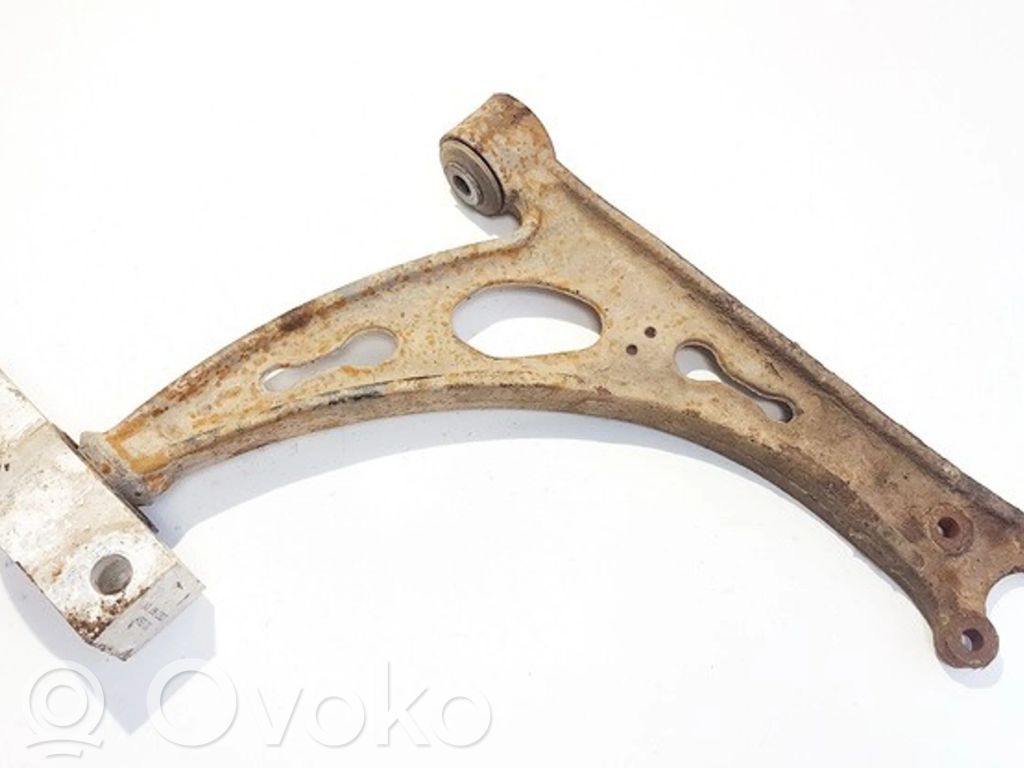 Skoda Octavia Mk2 (1Z) Braccio di controllo sospensione anteriore inferiore/braccio oscillante