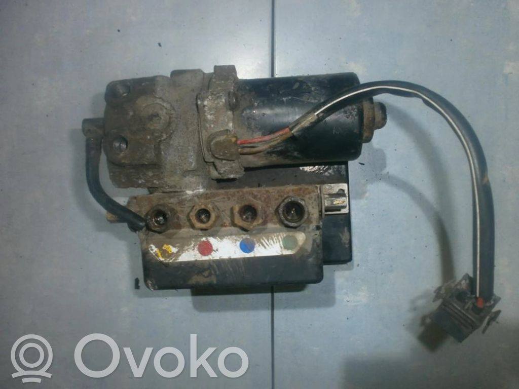 Renault Laguna I Bomba de ABS 