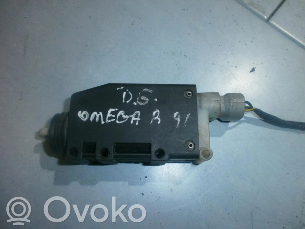 Opel Omega B1 Central locking motor 