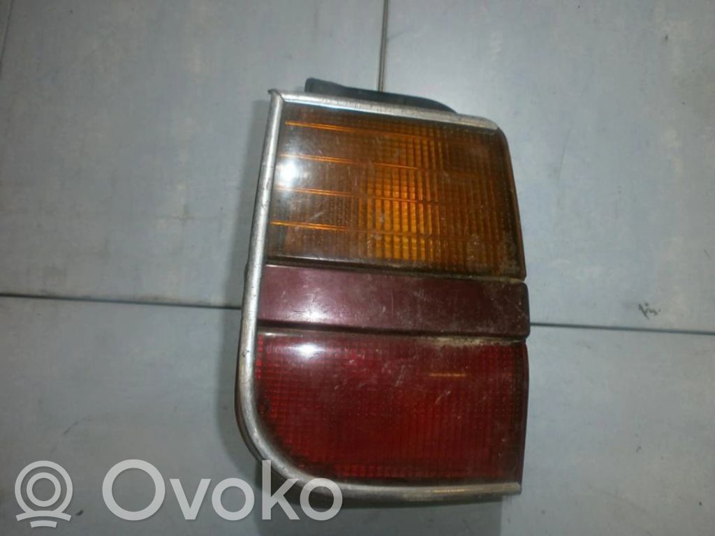 Mitsubishi Space Wagon Lampă spate în caroserie
