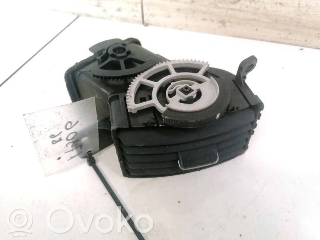 Toyota Corolla Verso AR10 Grille d'aération centrale