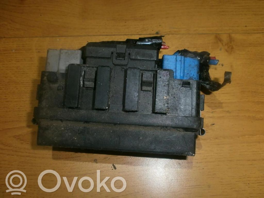 Opel Vectra B Set scatola dei fusibili 