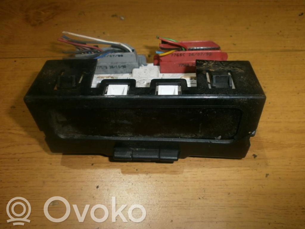Renault Clio II Monitor / wyświetlacz / ekran 