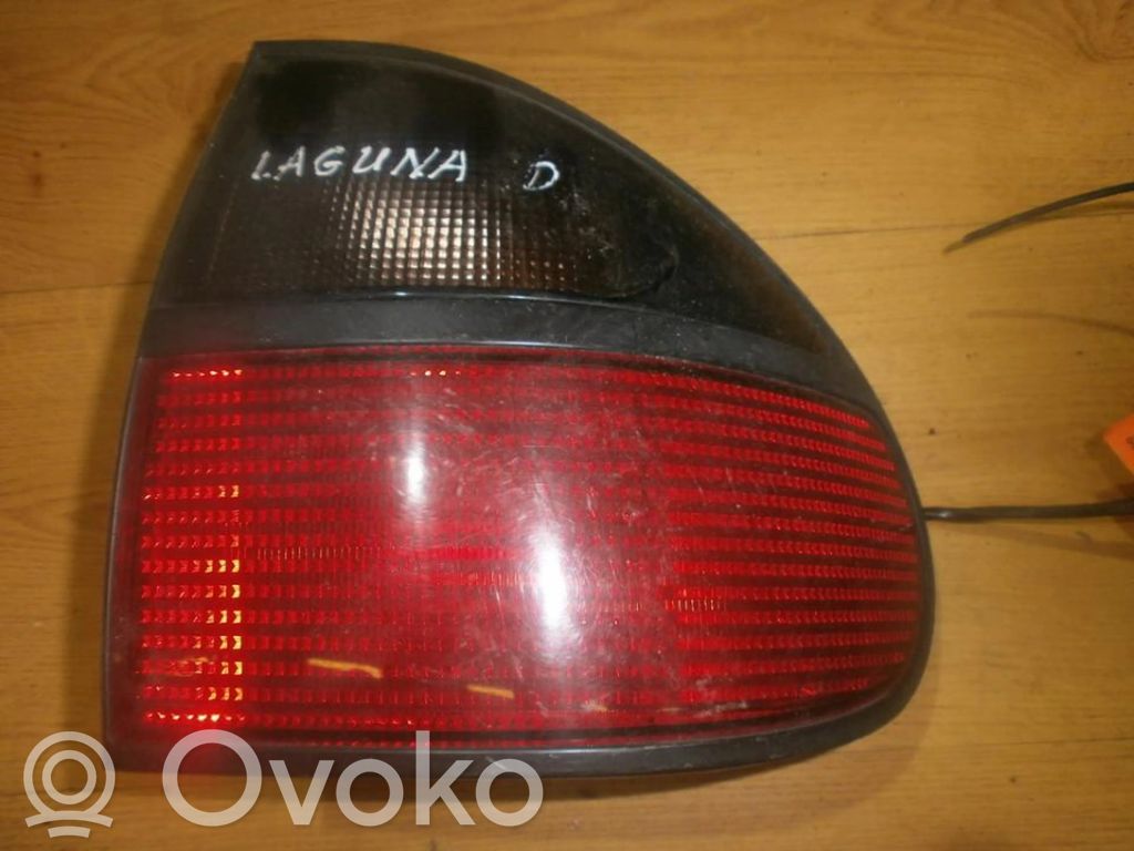 Renault Laguna I Luci posteriori