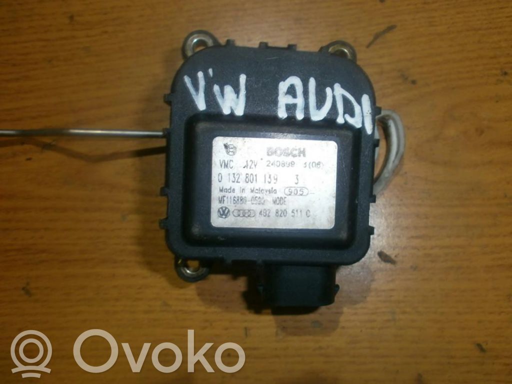 Motor/actuator clapetă aer   0132801139,4B2820511C,0132801139,4B2820511C