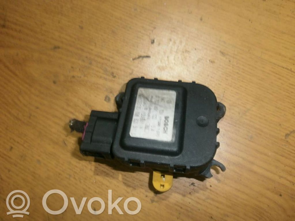 Volkswagen PASSAT B5 Motorino attuatore aria