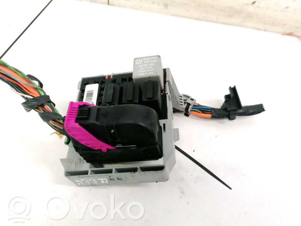 Opel Meriva A Set cutie siguranțe 