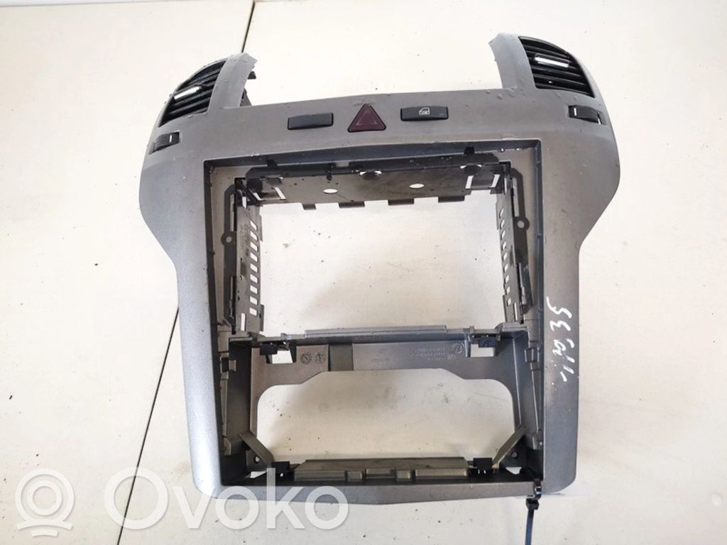 Opel Zafira B Griglia di ventilazione centrale cruscotto