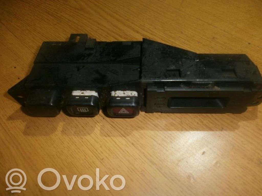 Mazda 323 F Bildschirm / Display / Anzeige 