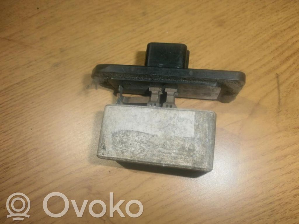 Rezystor / Opornik dmuchawy nawiewu   10P736,10P736