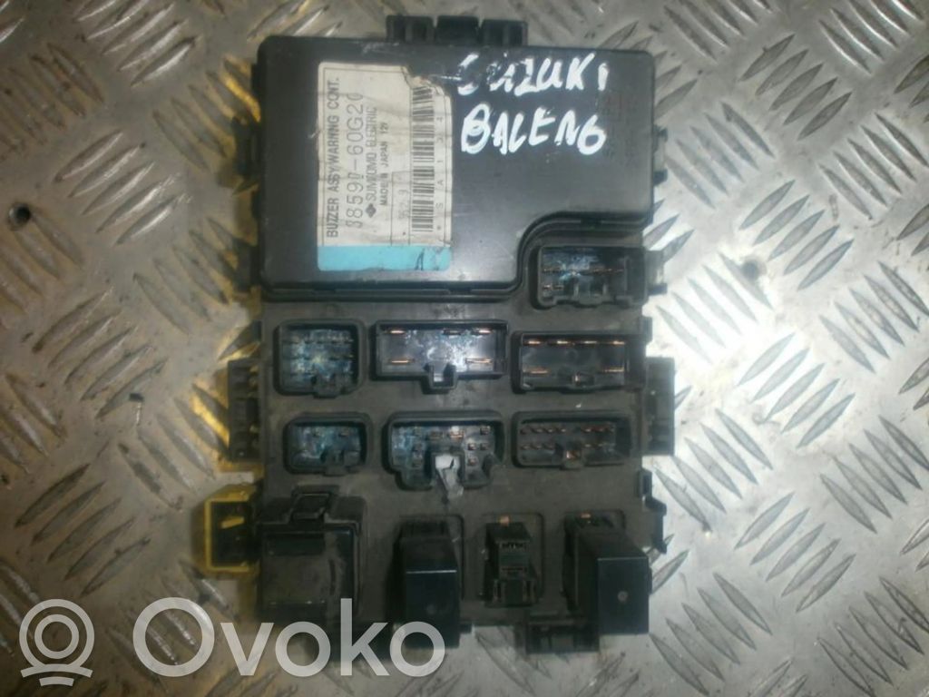 Suzuki Baleno EG Skrzynka bezpieczników / Komplet 