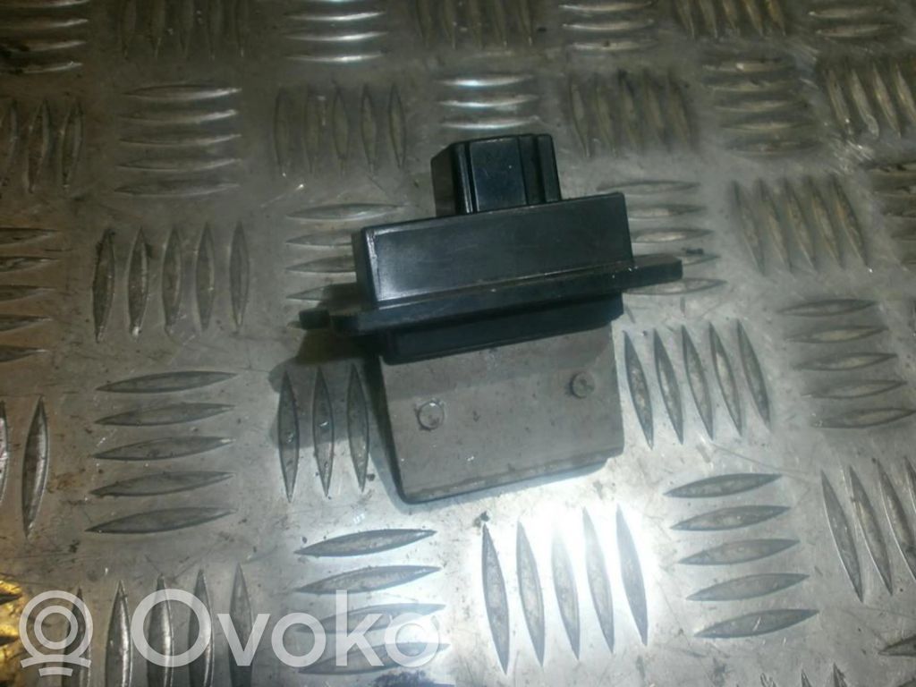 Mazda 323 Mazā radiatora ventilatora reostats 