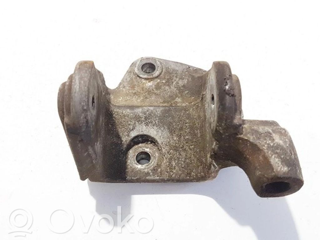 Engine mounting bracket   05085513AC,05085513AC