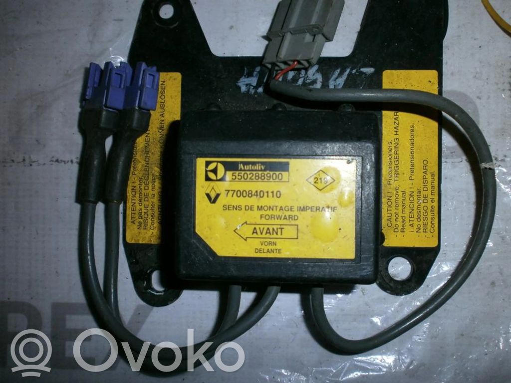 Renault Laguna I Airbag control unit/module 