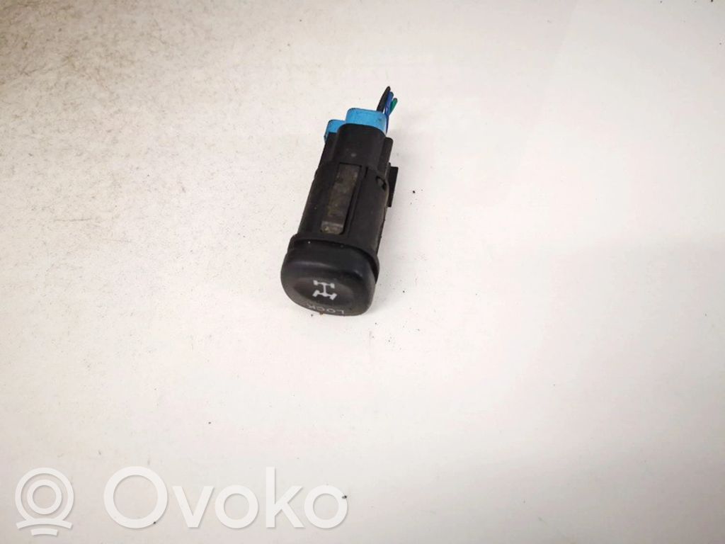 Mazda Tribute Commande bouton réglage hauteur de caisse suspension 