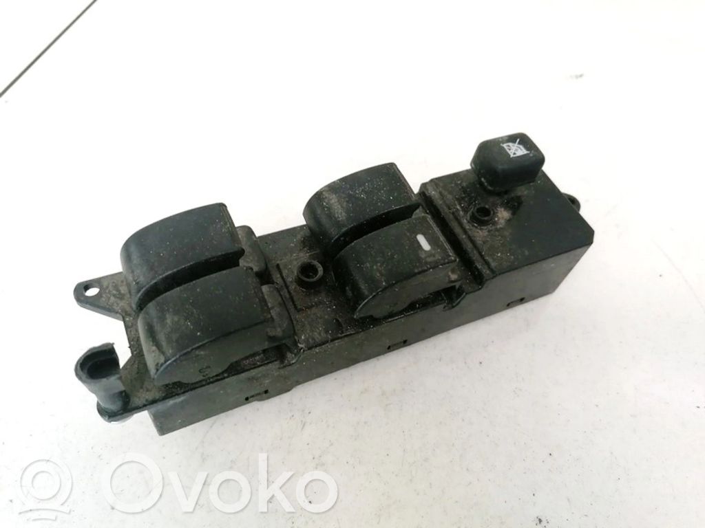 Mitsubishi Lancer X Interruptor del elevalunas eléctrico 