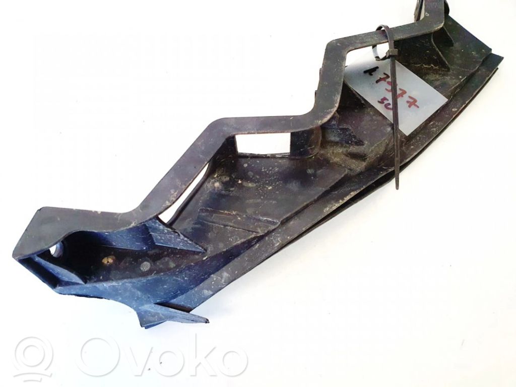 Soporte del parachoques delantero   3C0807889,3C0807889