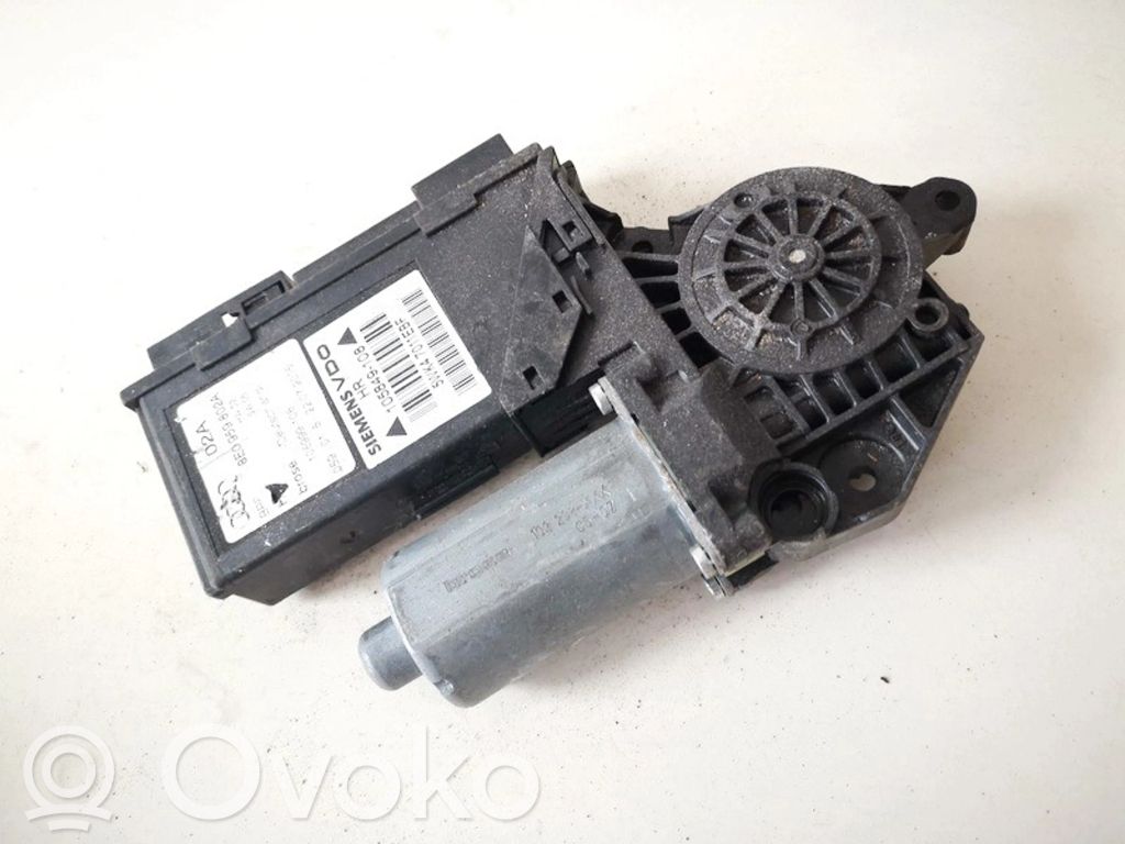 Audi A4 S4 B6 8E 8H Silniczek podnoszenia szyby drzwi tylnych