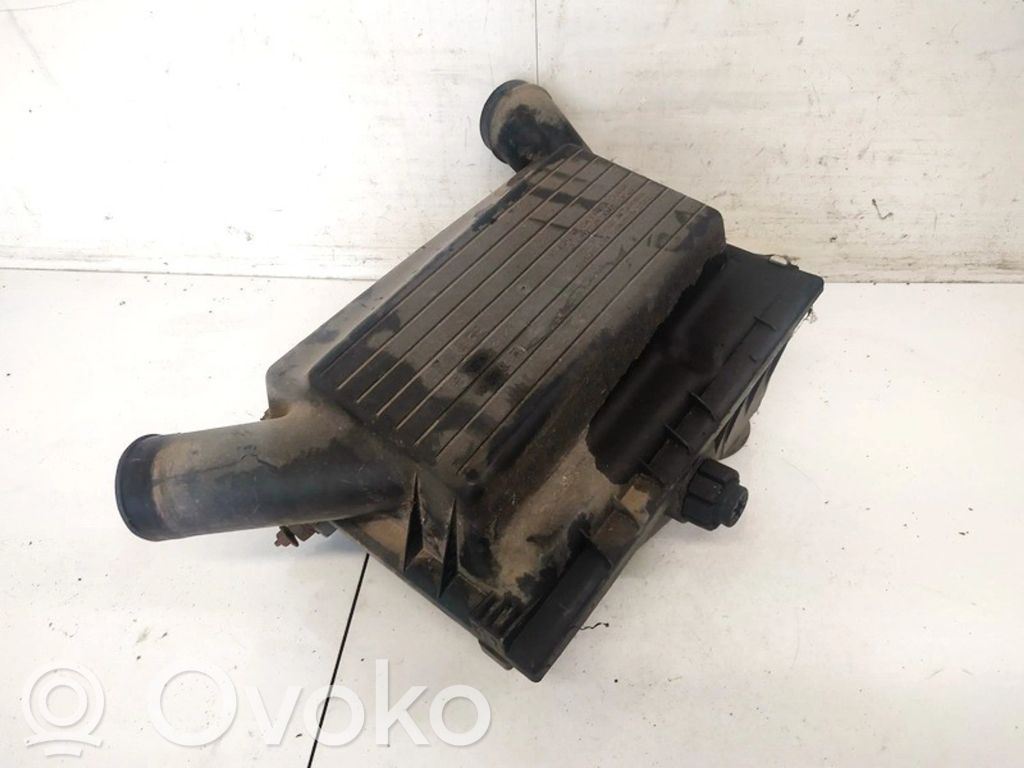 Opel Astra F Ilmansuodattimen kotelo 