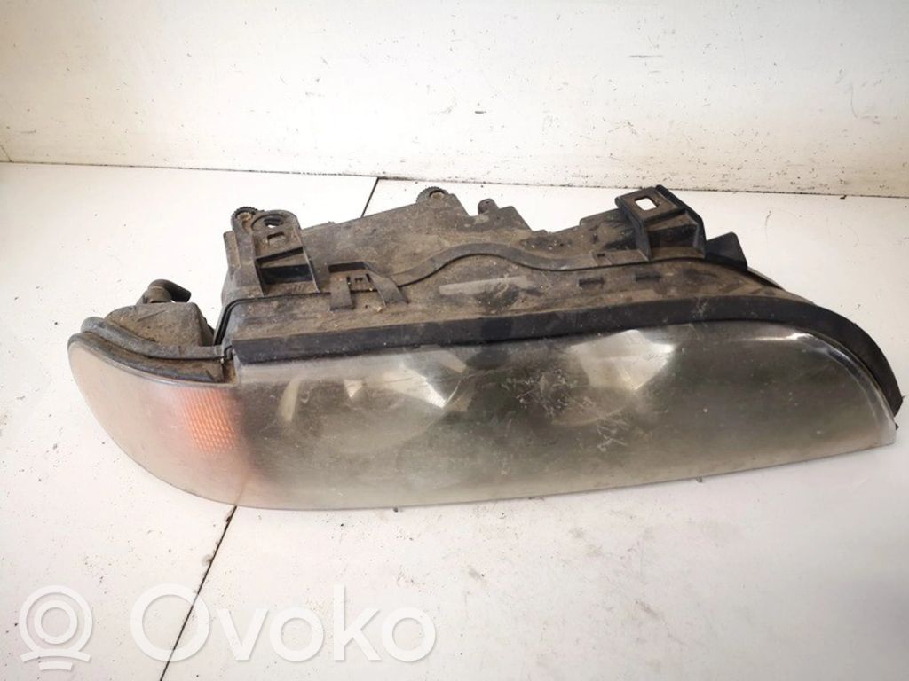 BMW 5 E39 Lampa przednia 
