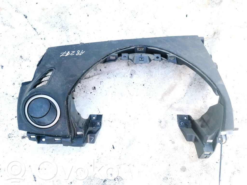 Mazda 3 I Отделка приборного щитка 