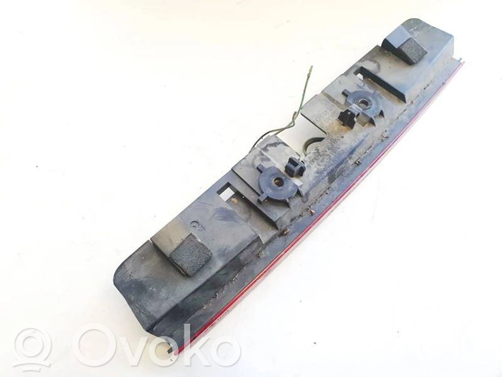 Third/center stoplight   DC2051580,DC2051580