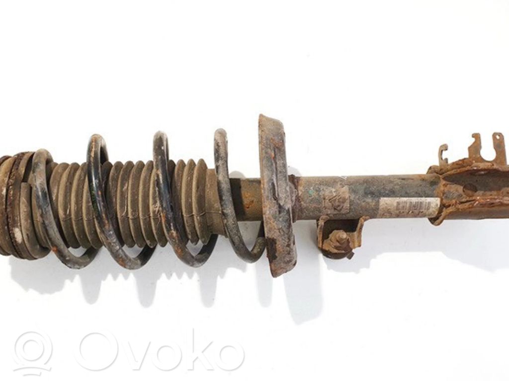 Opel Corsa D Etuiskunvaimennin 