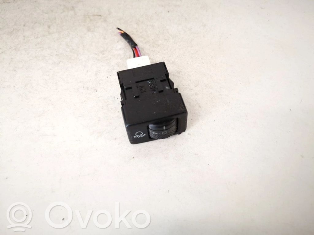 Headlight level height control switch