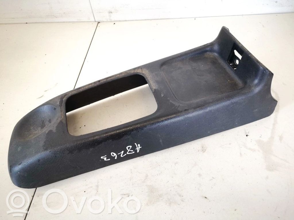 Opel Corsa B Kita salono detalė 