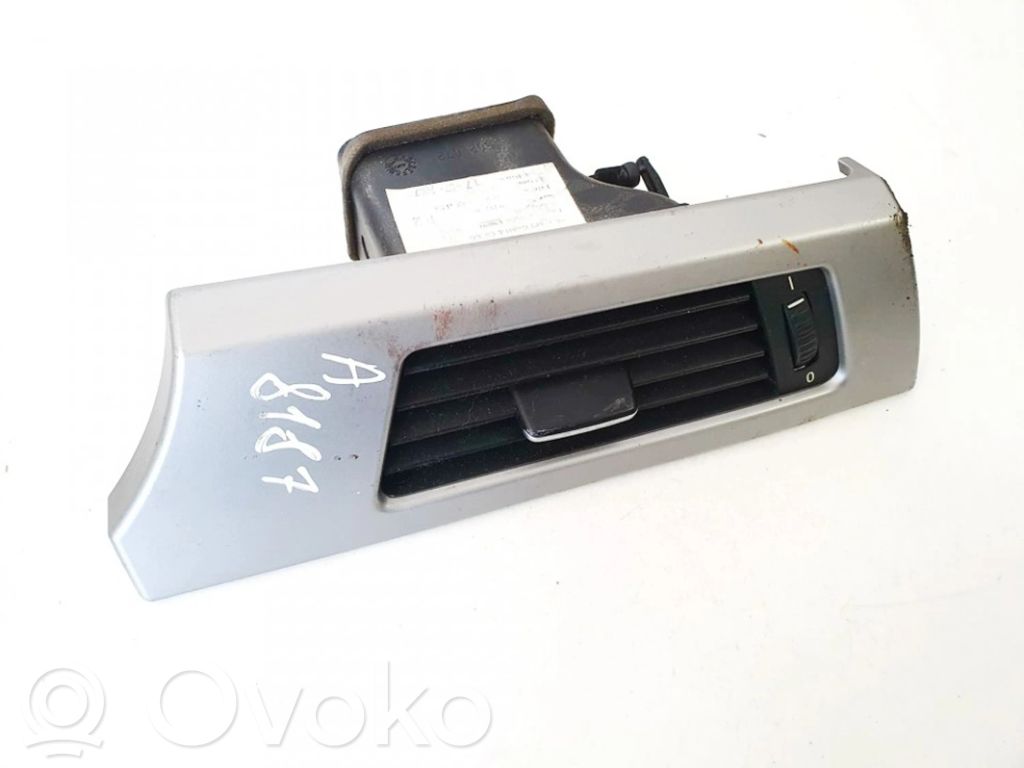 Rejilla de ventilación central del panel   915116801,915116801,915116801,915116801