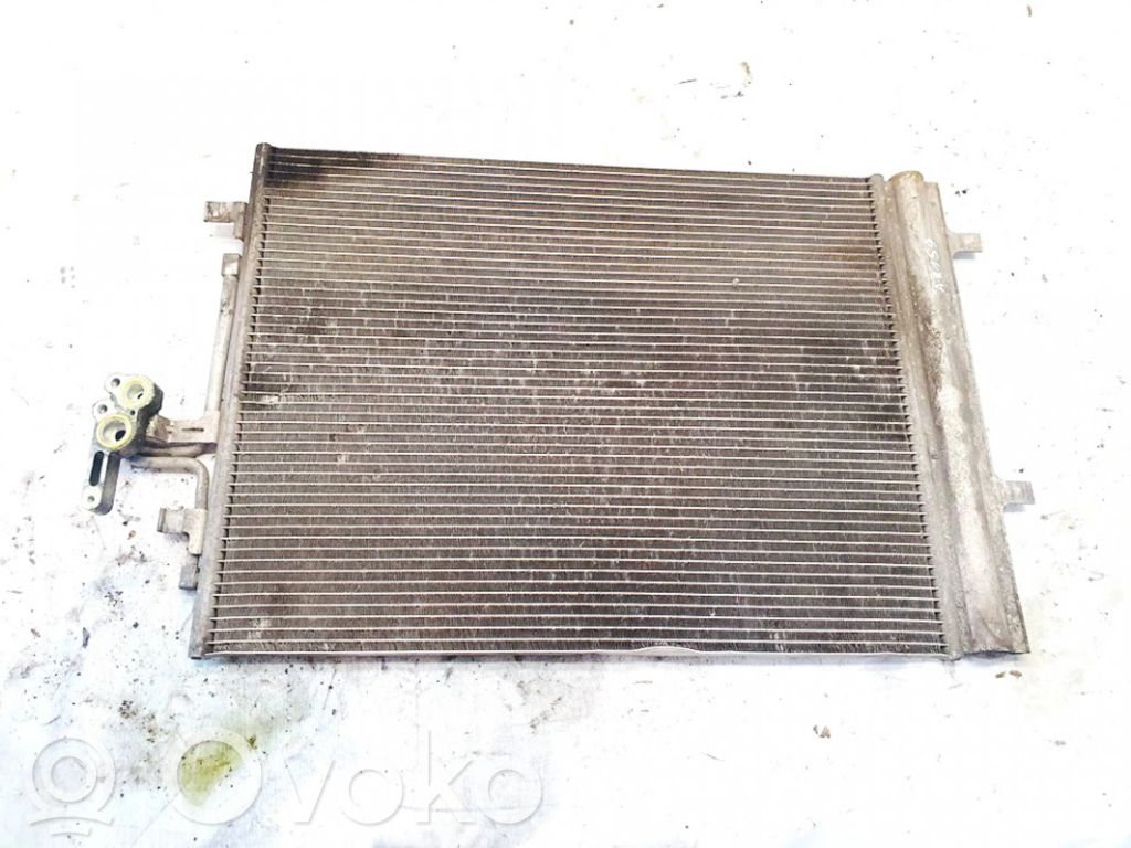 Radiateur condenseur de climatisation