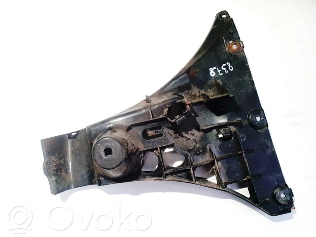 BMW 5 E60 E61 Galinis laikiklis bamperio 