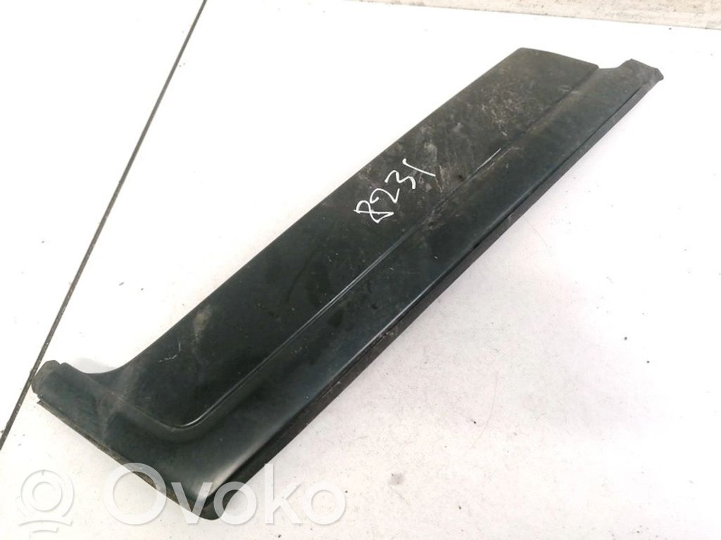 Subaru Forester SF Ornament geam ușă spate 