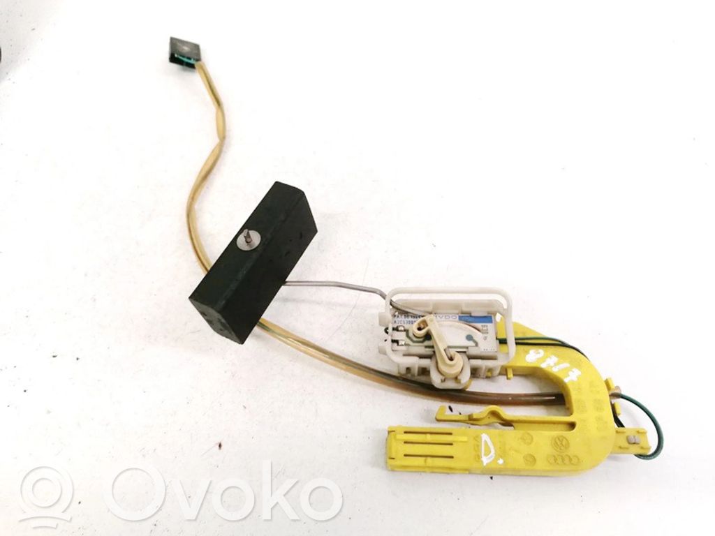 Audi A8 S8 D3 4E Tankgeber 