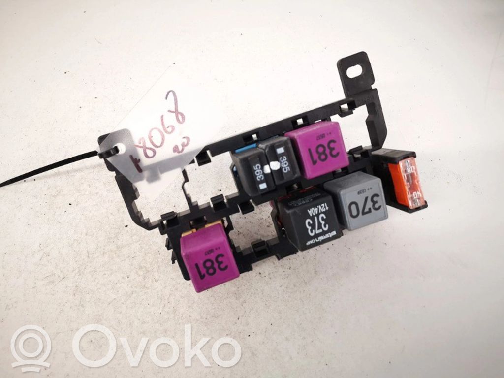 Audi A6 S6 C6 4F Boîte à fusibles