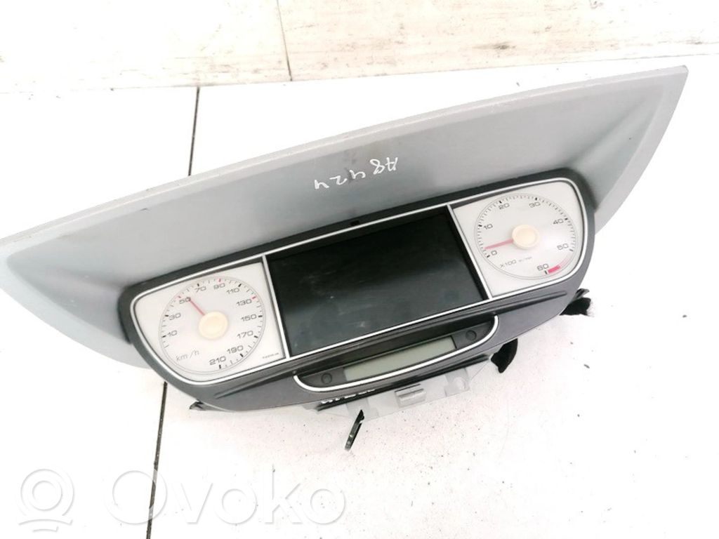 Peugeot 807 Nopeusmittari (mittaristo) 