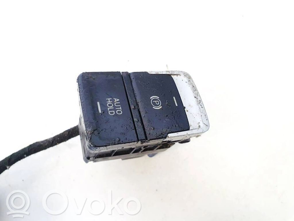 Volkswagen Golf VII Przycisk / Włącznik hamulca ręcznego 