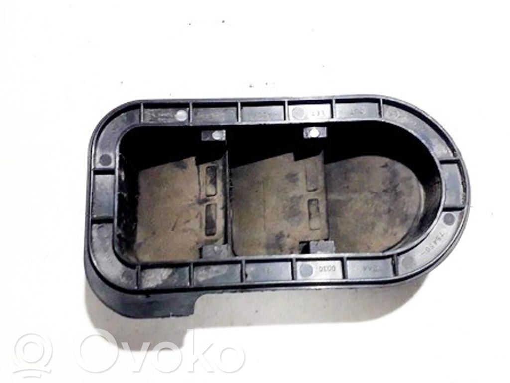 Muu ulkopuolen osa   75450SAA0030,75450SAA0030