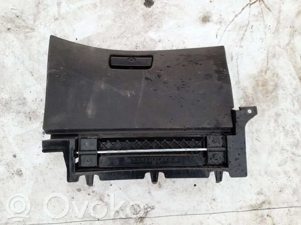 BMW 3 E46 Ящик для вещей 