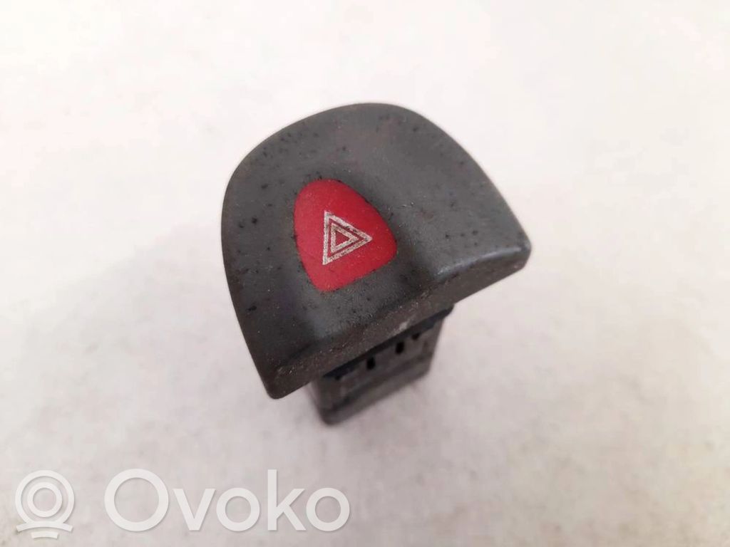 Botón interruptor de luz de peligro   435536,435536