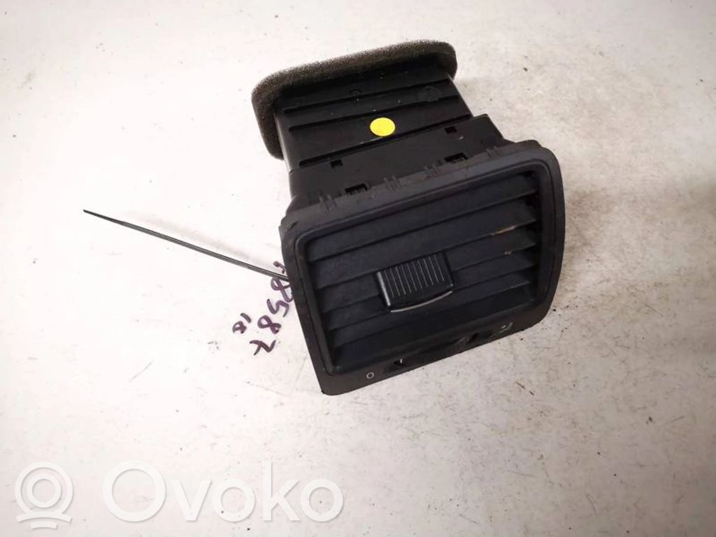 Volkswagen Golf V Grilă ventilație centrală