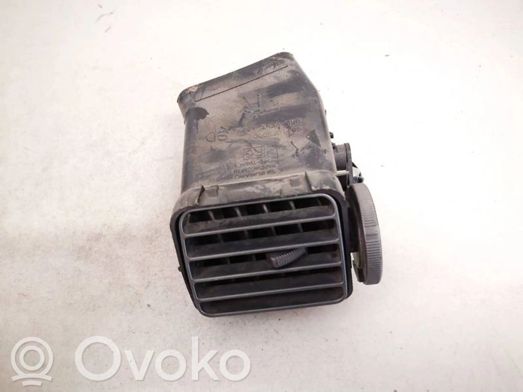 Subaru Forester SH Copertura griglia di ventilazione laterale cruscotto 